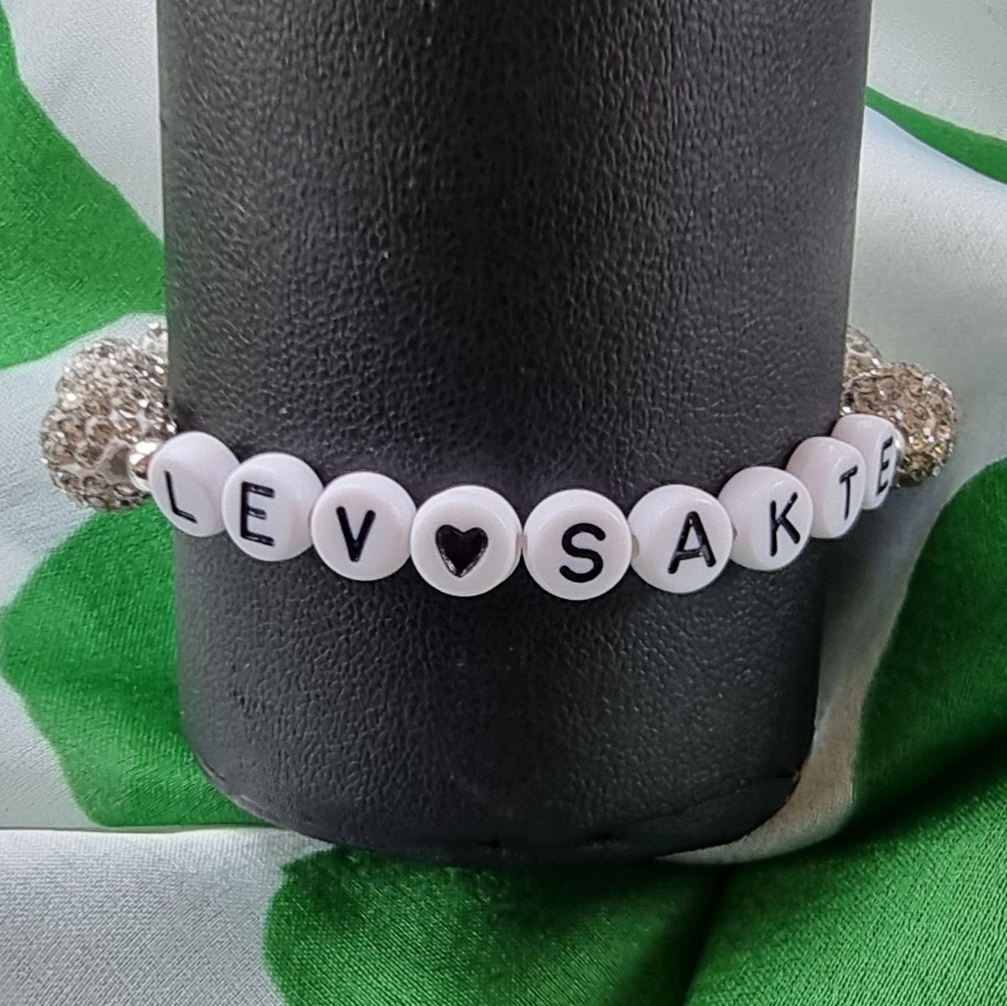 Lev sakte- armbånd- Amy sølv