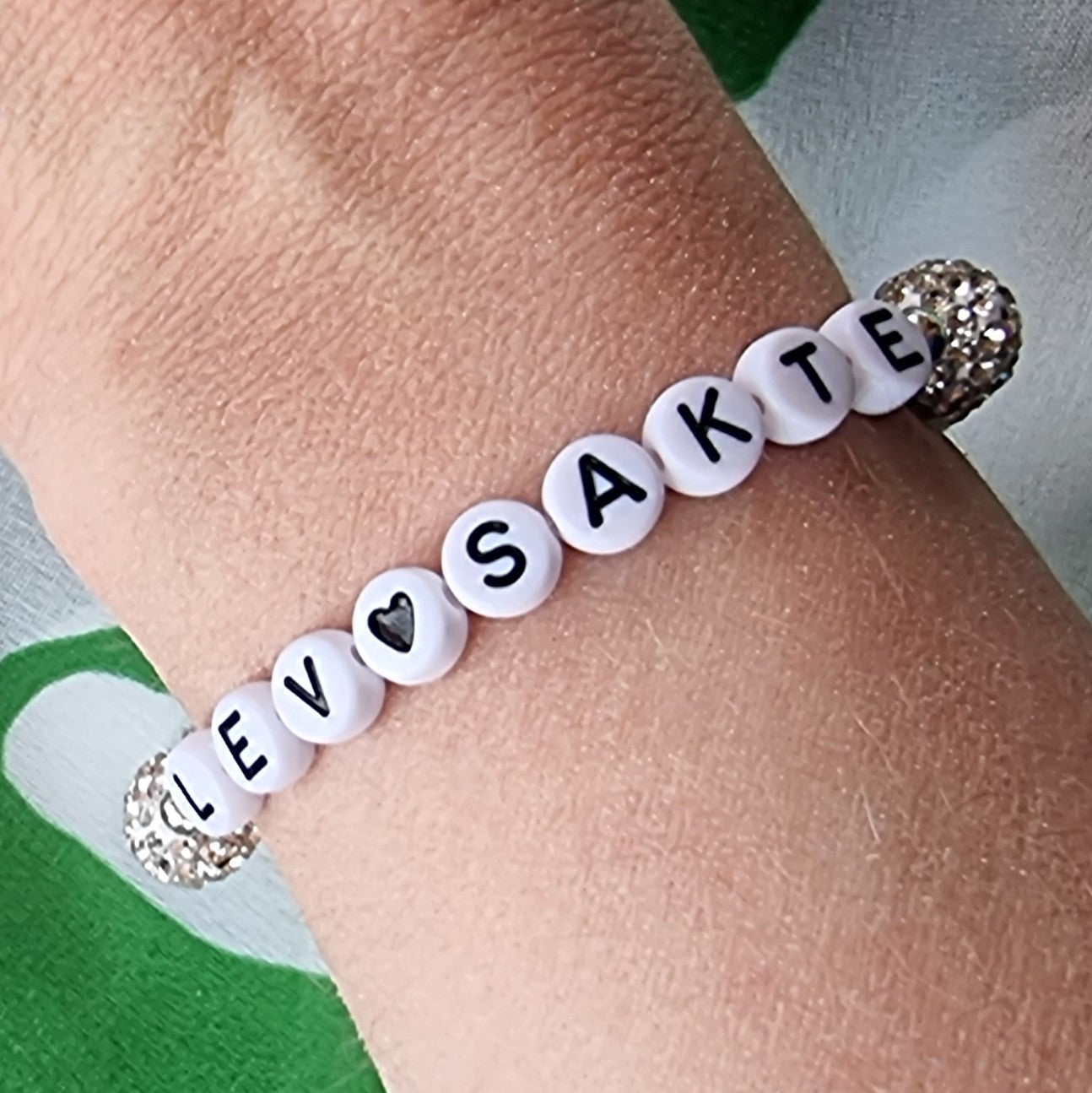 Lev sakte- armbånd- Amy sølv
