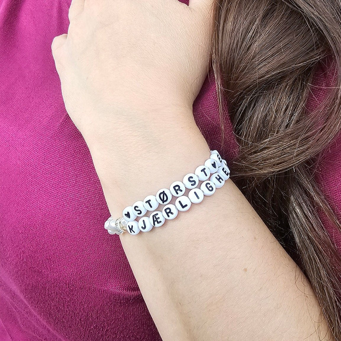 Arianne - størst er kjærligheten armbånd hvit
